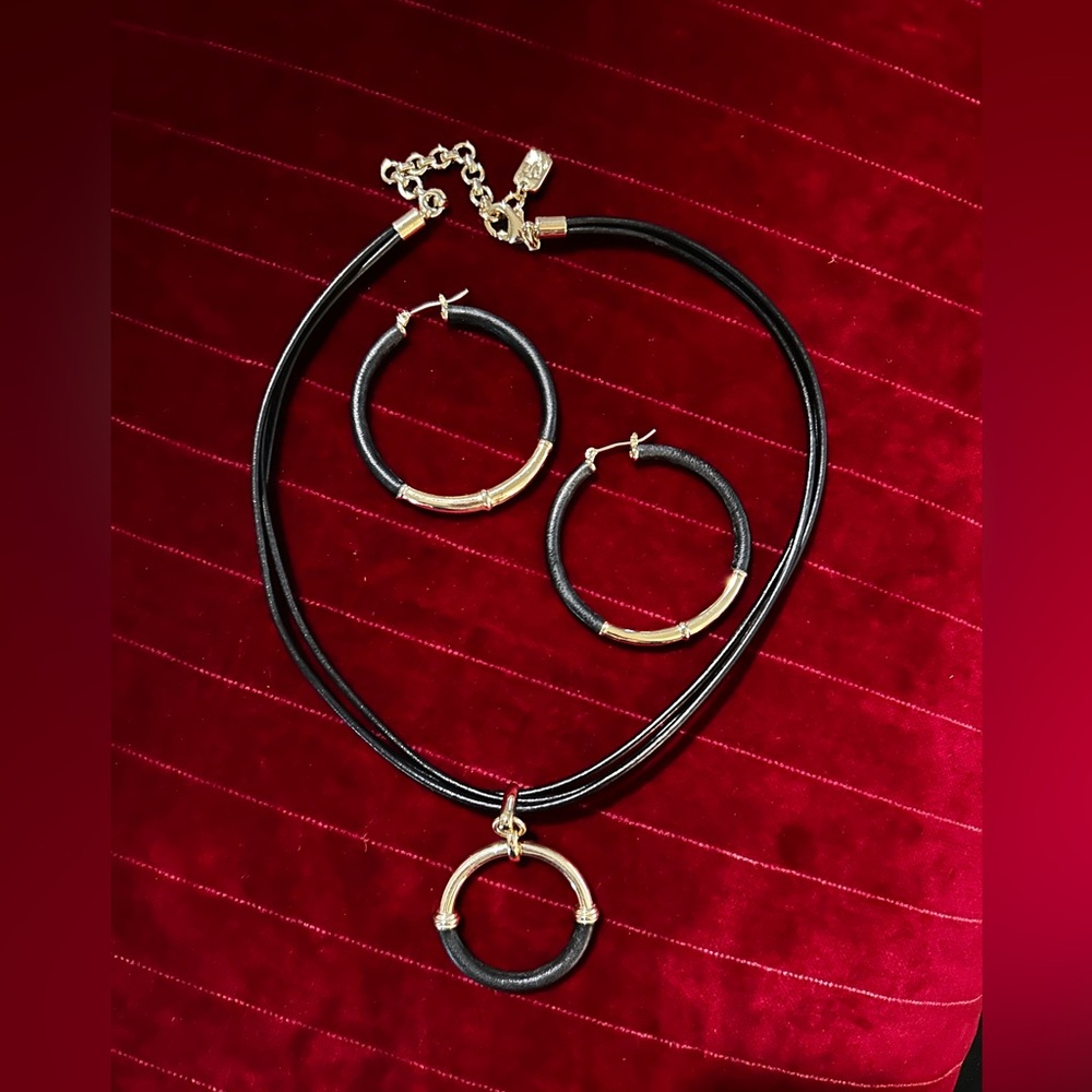 Ralph Lauren Elegant Black leather and Goldtone Necklace and Earring Set.